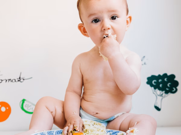 Mag mijn kind met handen eten?